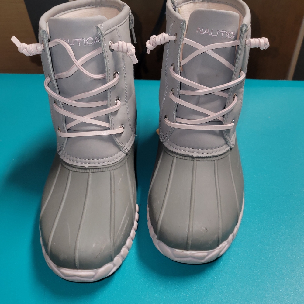 Nautica Kids Gray Boots